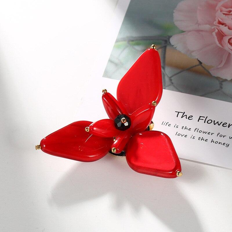 Blucome Acrylic Flower Temperament Brooch Female Accessories Shawl Brooches for Wedding Suit Collar Clip