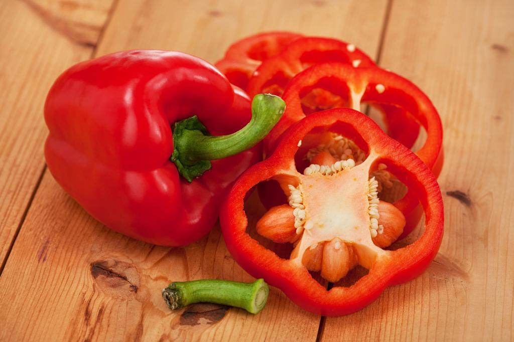 SAFLAX Organic - Sweet Pepper - California Wonder Red - 20 Seeds - Capsicum Annuum