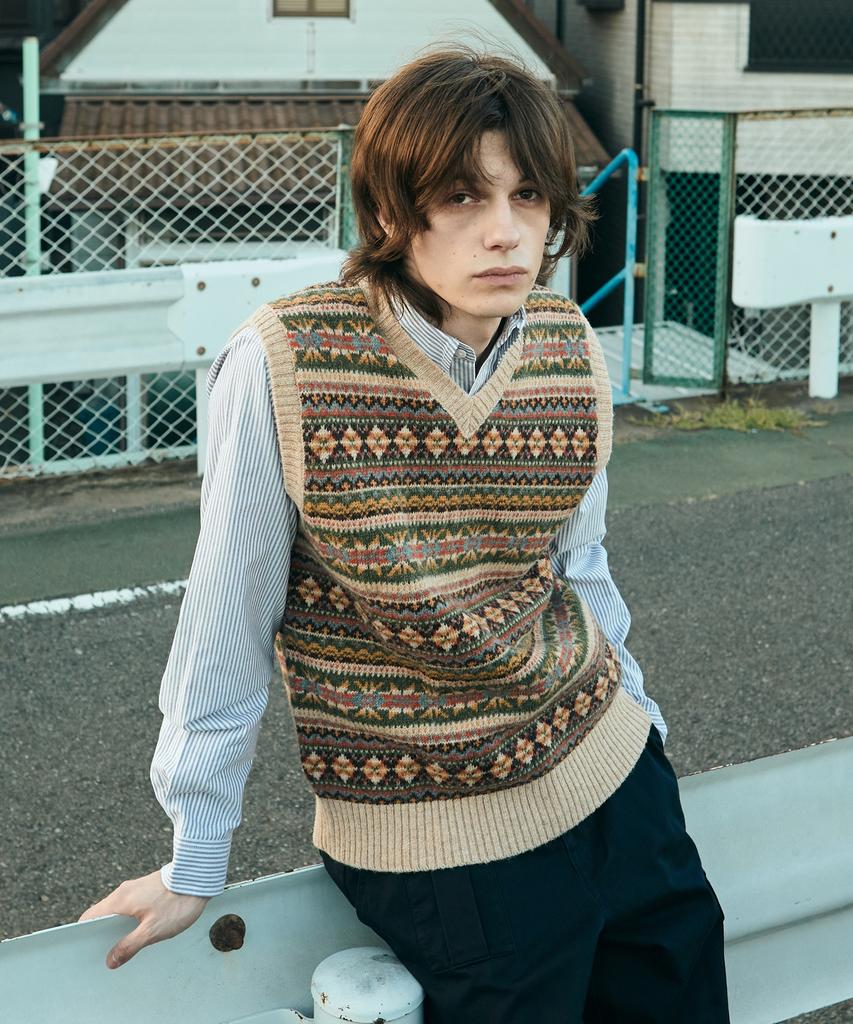 UNIFORM BRIDGE Вязаный жилет в стиле Fair Isle Бежевый