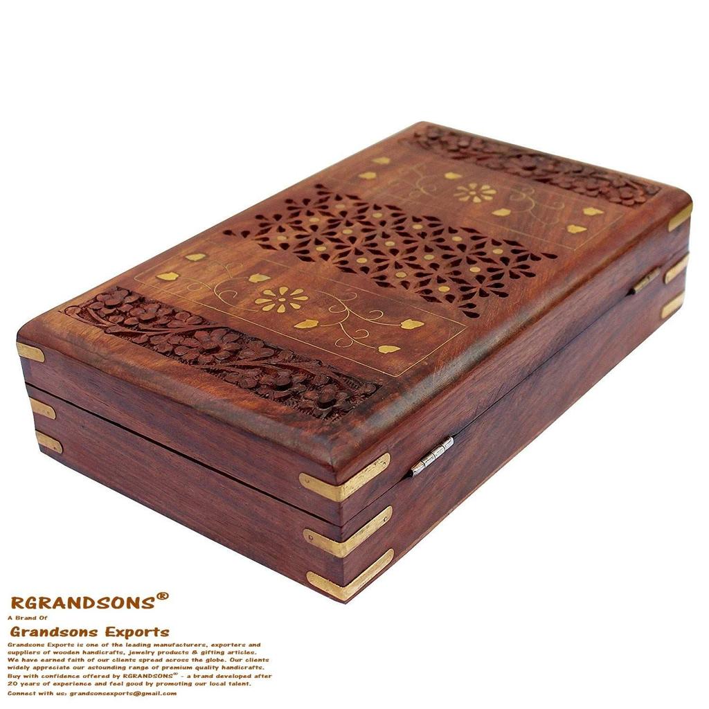 Деревянная шкатулка для украшений ручной работы для женщин. Органайзер для драгоценностей, украшенный вручную замысловатой резьбой. Подарочные изделия.