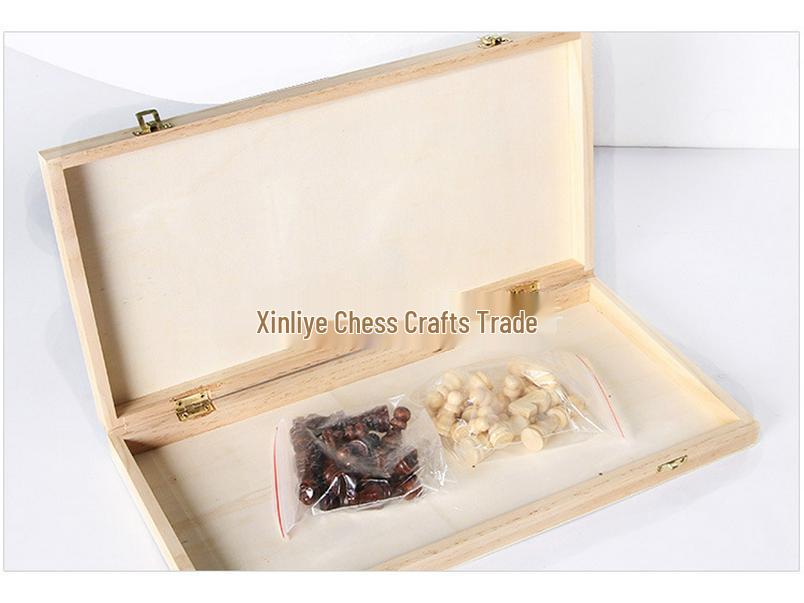Popular Europe & America Wooden Folding Chess Set