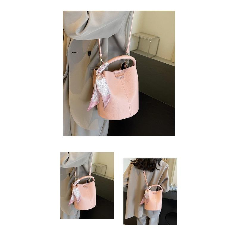 Изысканная и модная ручная сумка для женщин. Новинка 2024 года. Универсальная сумка-ведро в стиле вестерн с высококачественной и модной сумкой через плечо.