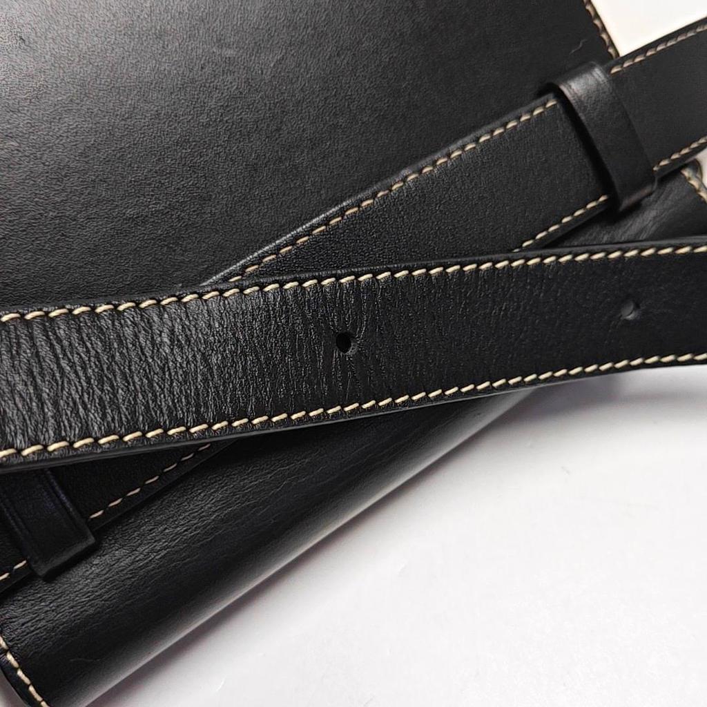 [Pre-Owned] Gate Mini Saddle Bag Black Leather Waist Bag Chest Bag Gold Hardware - Very Good #1LQRLGP