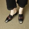 Мода 2025 Новые женские мюли из натуральной кожи с металлической отделкой, модные туфли на среднем устойчивом каблуке, летние клипсы, тапочки, женская повседневная офисная обувь