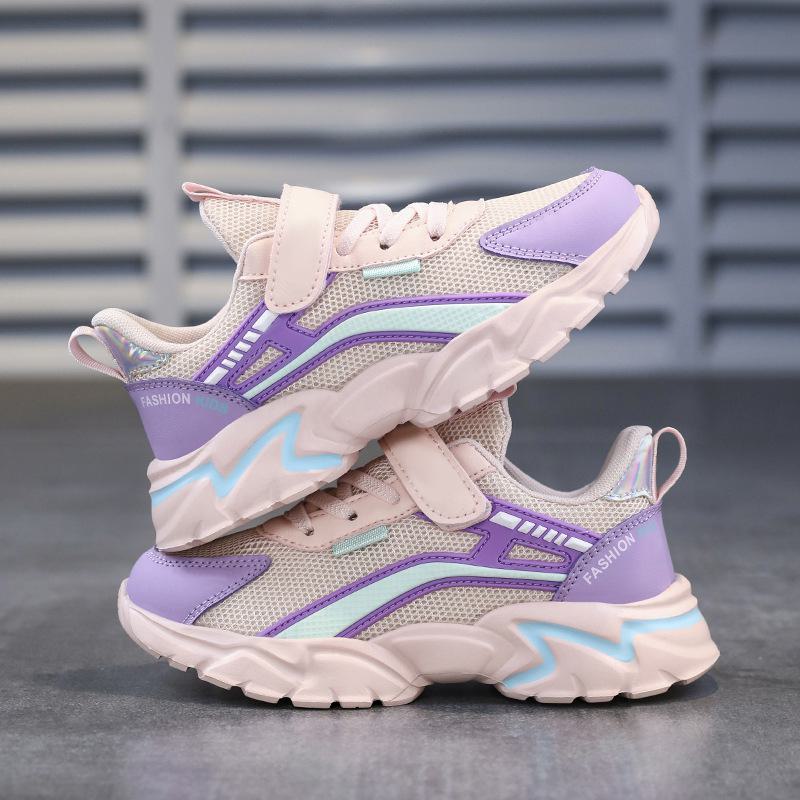 Кроссовки детские из дышащей сетки весна/осень 2024 г.: Спортивная обувь для девочек и мальчиков с полым дизайном для детей среднего и большого роста.