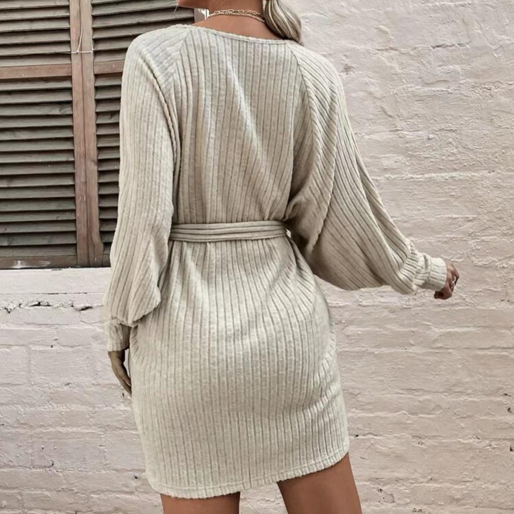 Платье-футболка с поясом и рукавами паглан