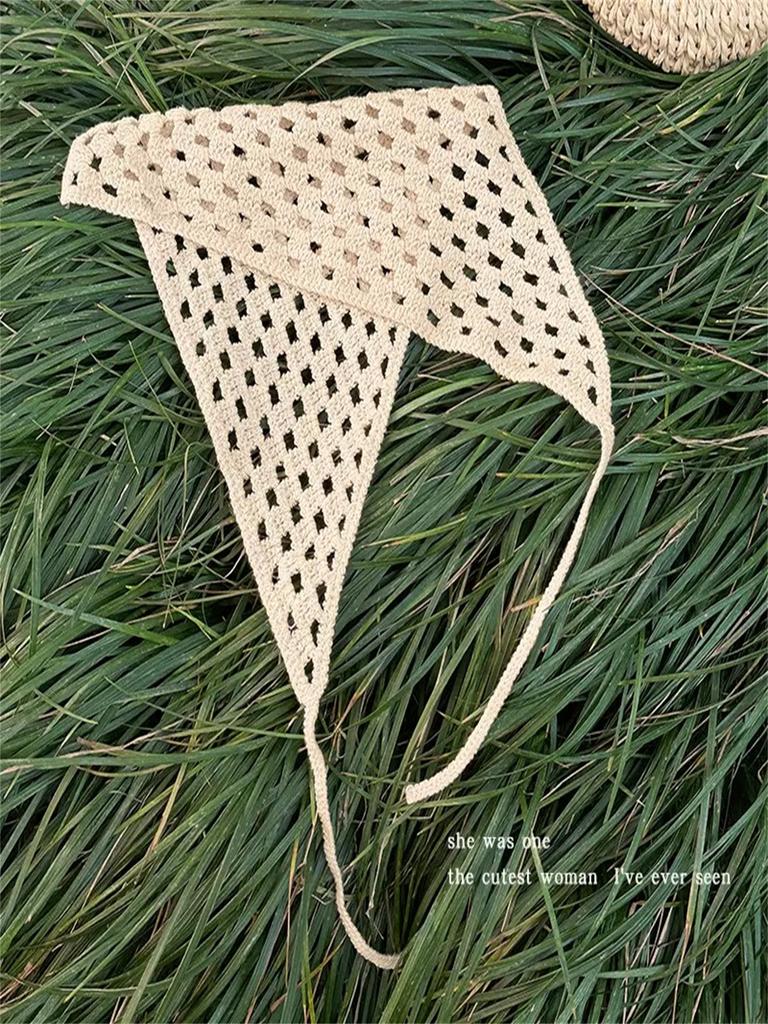 Seaside Cut Out White Triangle Headscarf for Women French Knitted Turban Square Scarf Tied with Hair Silk Scarf Ins Style