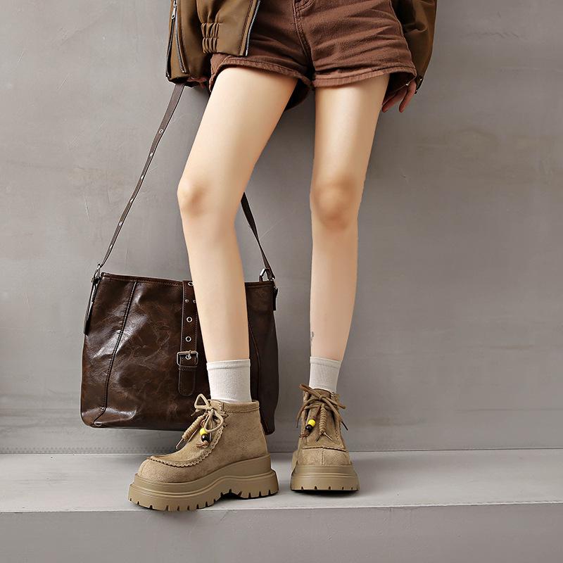 Ретро замшевые ботинки Мартина с круглым носком для женщин 2025 новые модные универсальные ремешки на толстой подошве каблук короткие ботинки