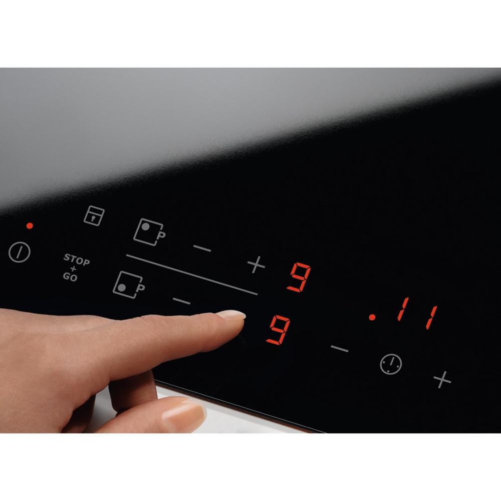 Ceramic hob ELECTROLUX EHF 6343FOK