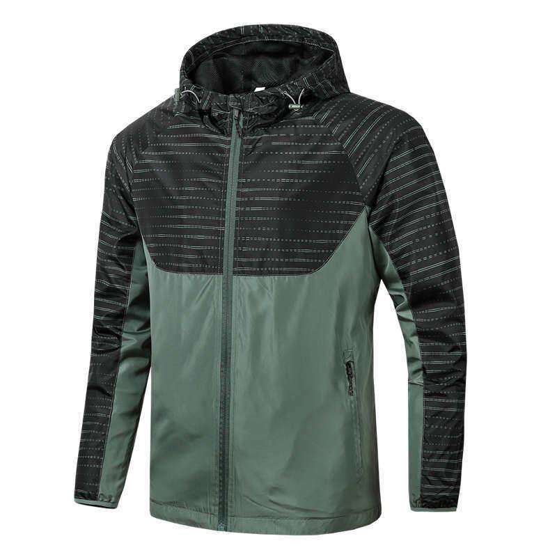 Men's Trendy Camouflage Windbreaker: Outdoor Breathable Long Sleeve Hooded Jacket