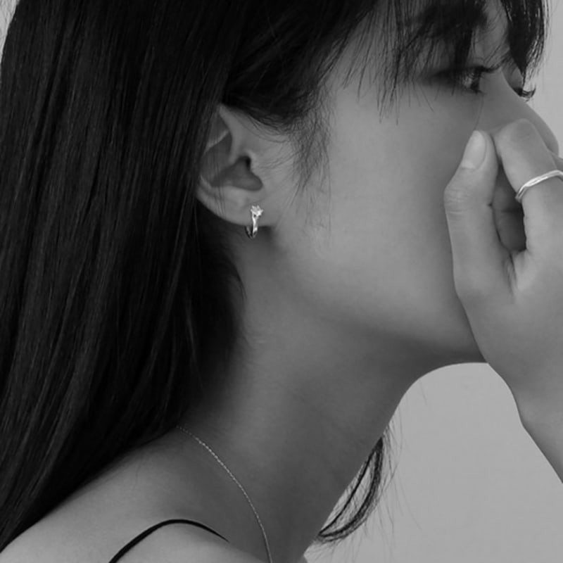 NORMALLEE [Silver 925] Crown Cubic One-touch Earrings