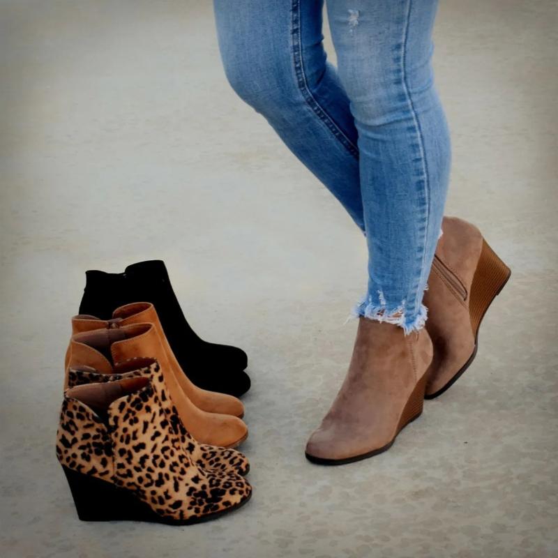 Мода 2024 года Новые зимние женские ботильоны в стиле вестерн Ботильоны с боковой молнией Обувь на платформе Высокие каблуки Туфли на танкетке Женские ботинки 43