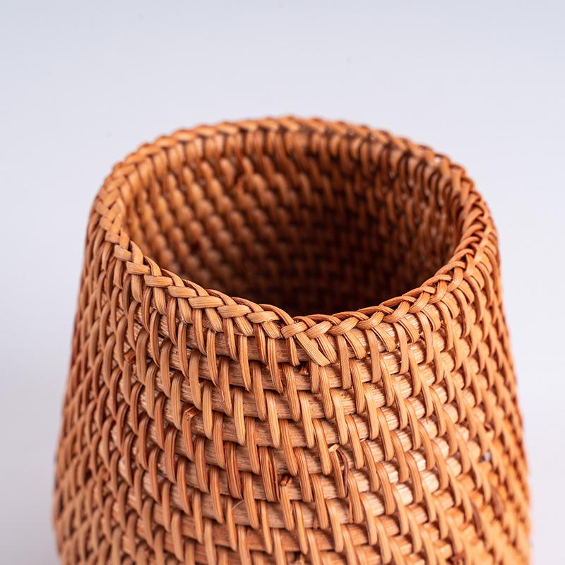 Вьетнамский ротанговый набор: чайница и подставка для ручек