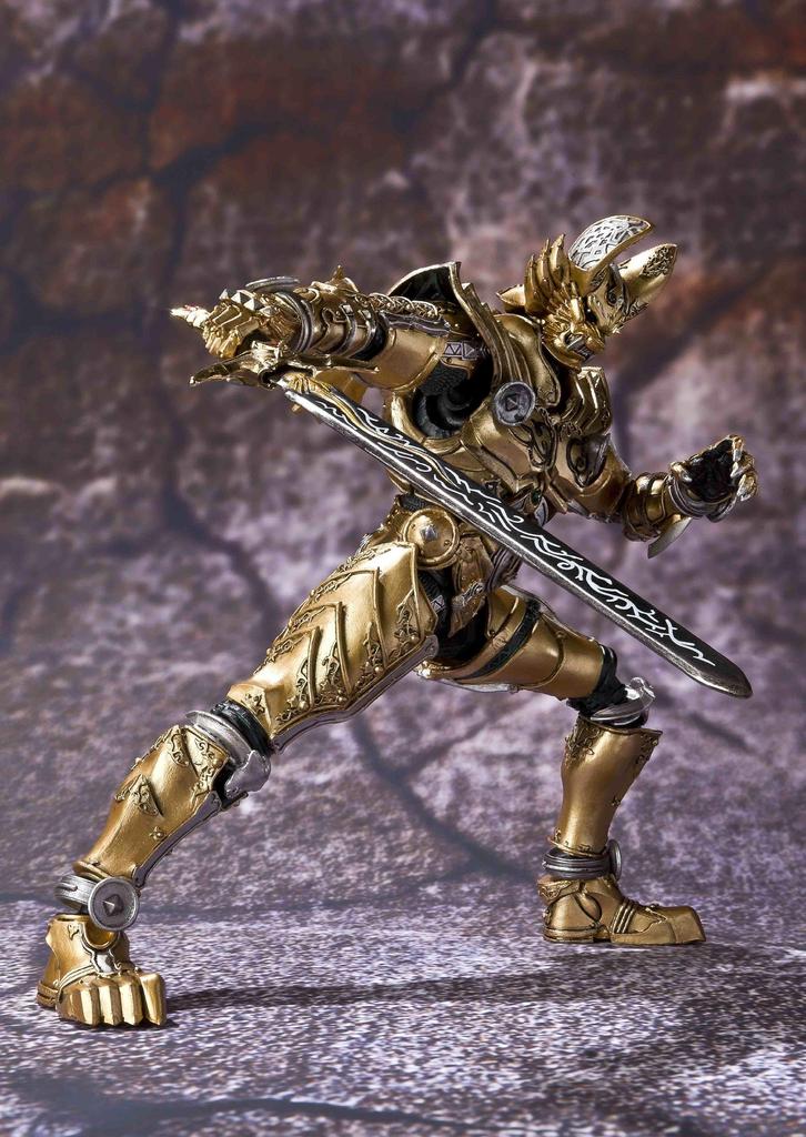 TAMASHII NATIONS Makai Movable Golden Knight Garo