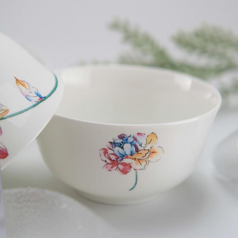 Traditional Chinese Flower Charm Ceramic Dinnerware Set