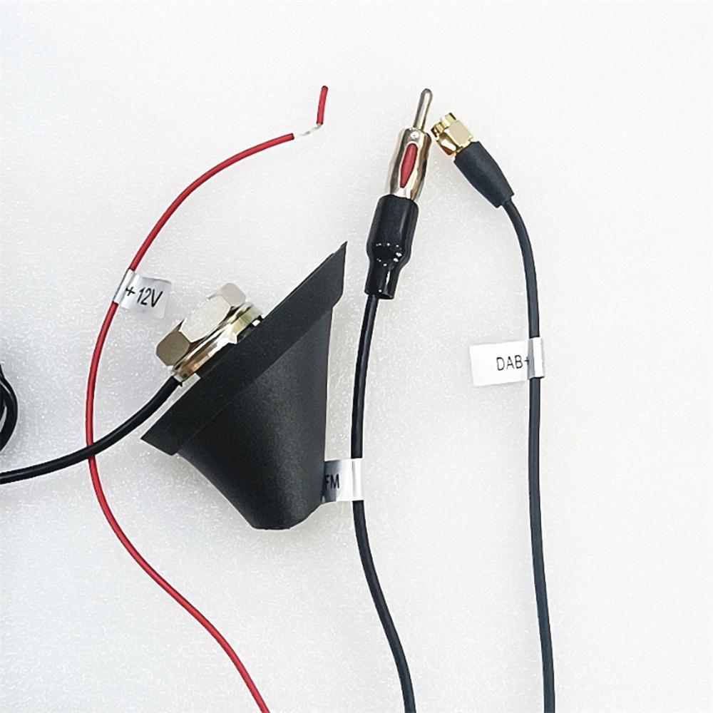 DAB/DAB+ Auto Radio Aerial Amplified Roof Mount Antenna AM/FM SMA Male Connector