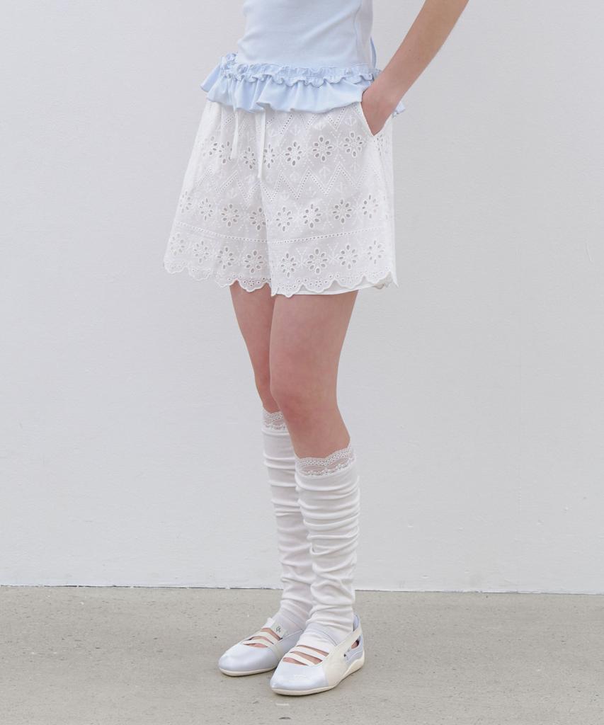 CLUNY Eyelet Lace Shorts - White