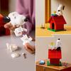 LEGO Ideas 21368 Peanuts : La Niche de Snoopy - Set de Construction Adulte - Décoration