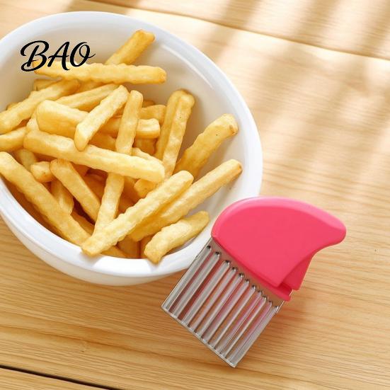 Homemade Fries Cutter Stainless Steel Potato Cutter, Wavy Blade French Fry Slicer, Manual Energy Saving Chopper for Kitchen Cooking And Food