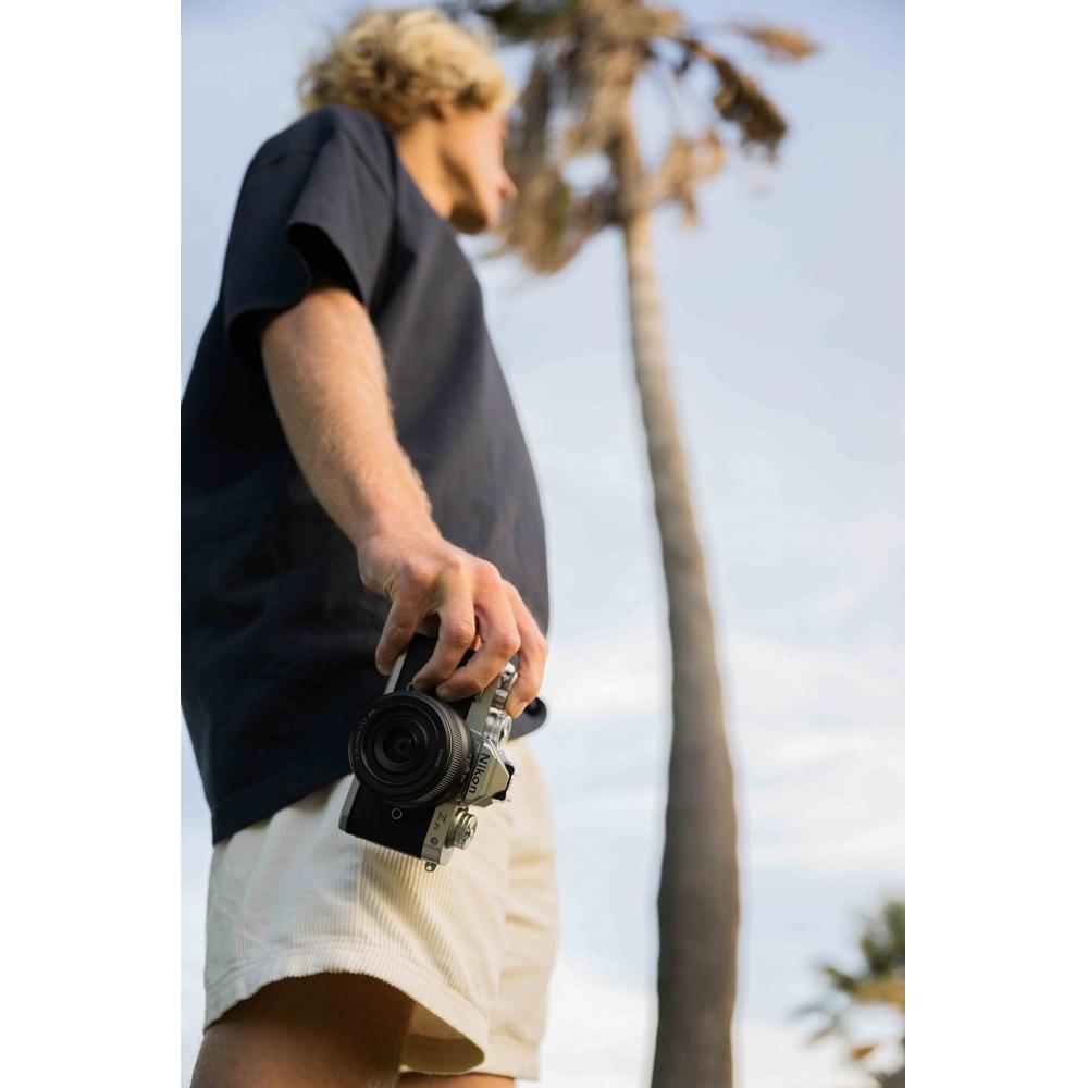 Nikon Wide Angle Single Focus Lens NIKKOR Z DX 24mm F1.7 Z Mount APS-C Black