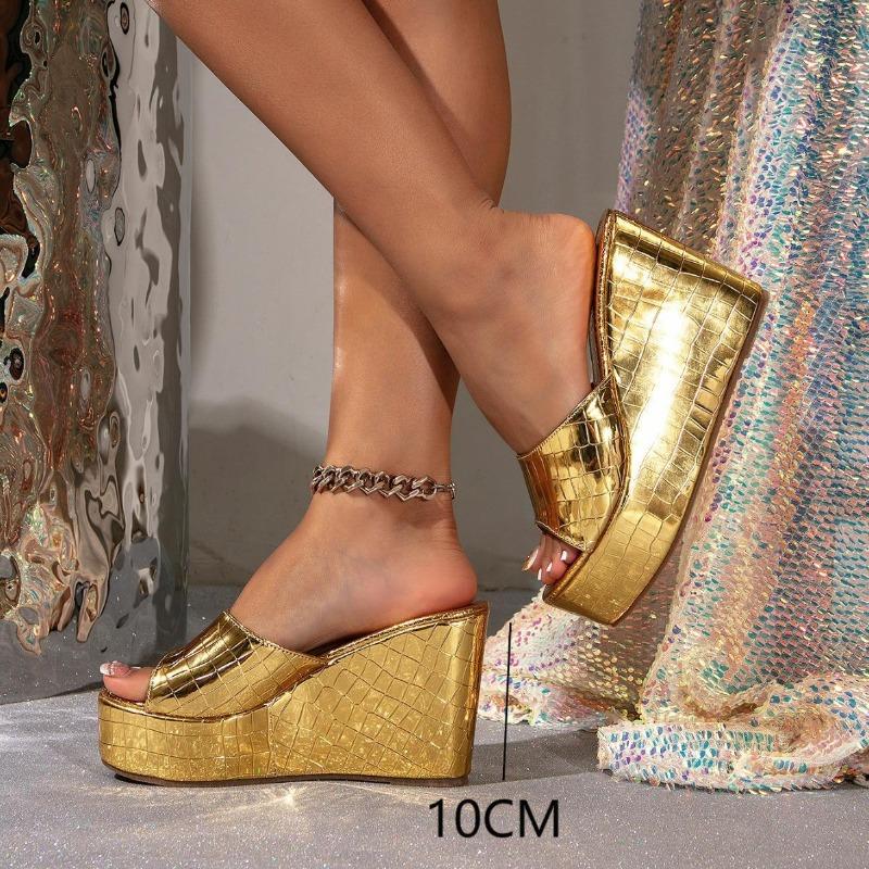 Fashion Fashion Gold Patent Leather Checkered Design Wedges Slippers Women Summer Sexy Open Toe Slide Sandals Cozy Elegant Beach Sandals