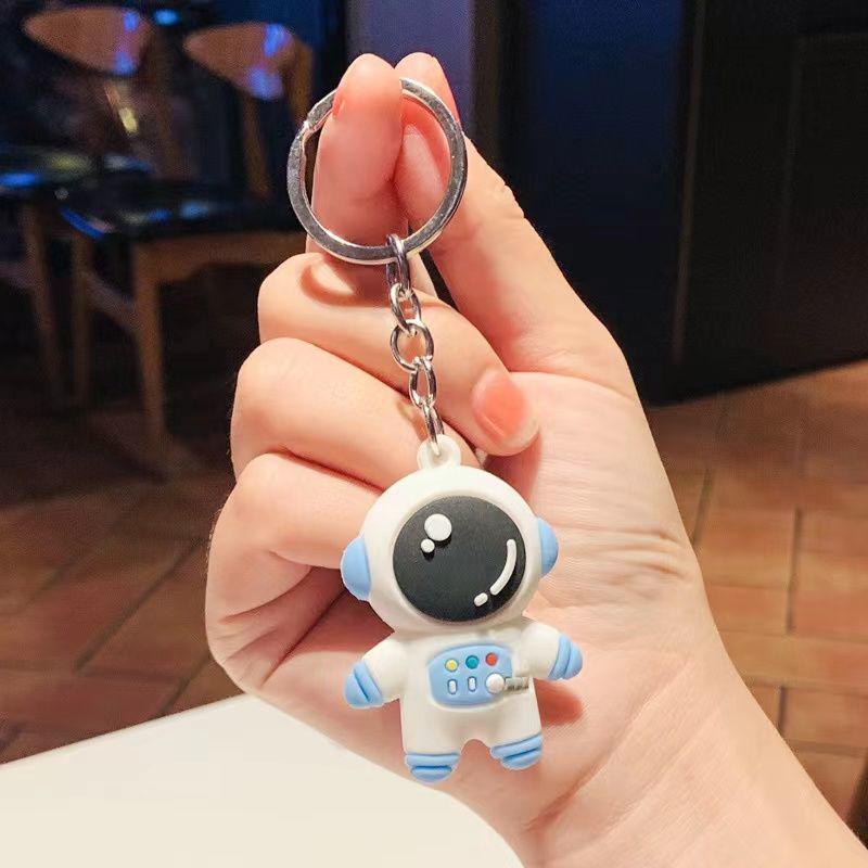 Best-Selling 3D Astronaut Keychain: Charming PVC Pendant, Perfect Gift for Kids