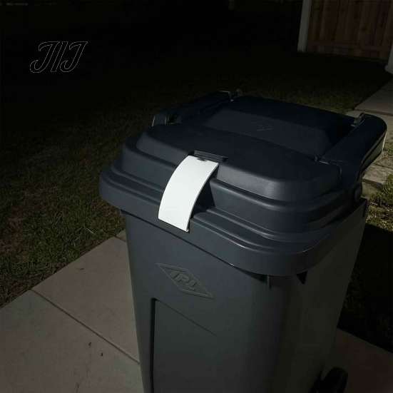 Waste Management Lid Security Trash Can Cover Clip, Bin Retainer Lock Snap-on Pipe Decor Cover, Weatherproof Outdoor Garbage Fastener Replacement