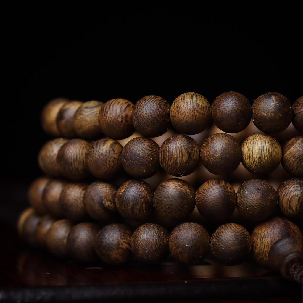 High-Quality Natural Agarwood 108 Bead Buddhist Bracelet - Qinan Multi-Turn Business Gift in Luxurious Gift Box