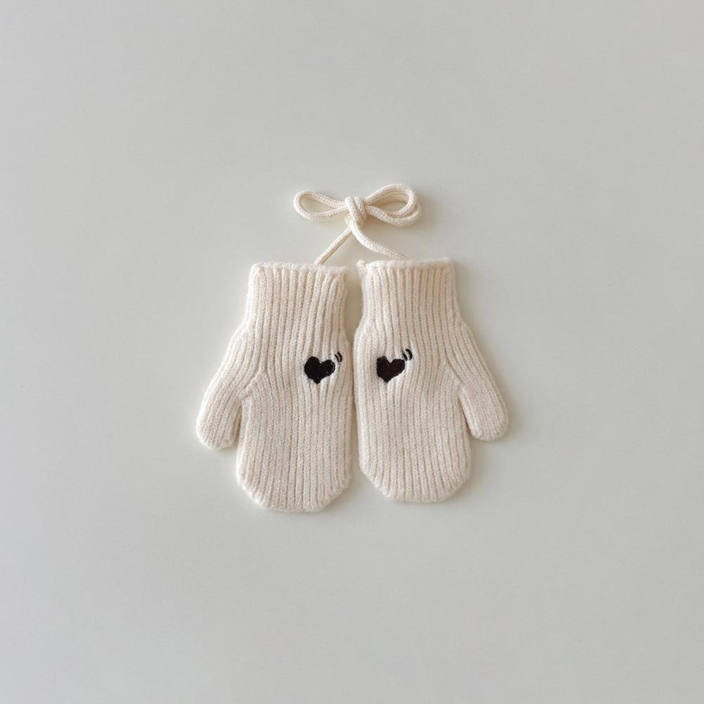 Korean Style Kids Mittens with Love Heart Pattern Ins Fashion Winter Gloves with Anti-Loss Neck Cord Warm Baby Toddler Mittens
