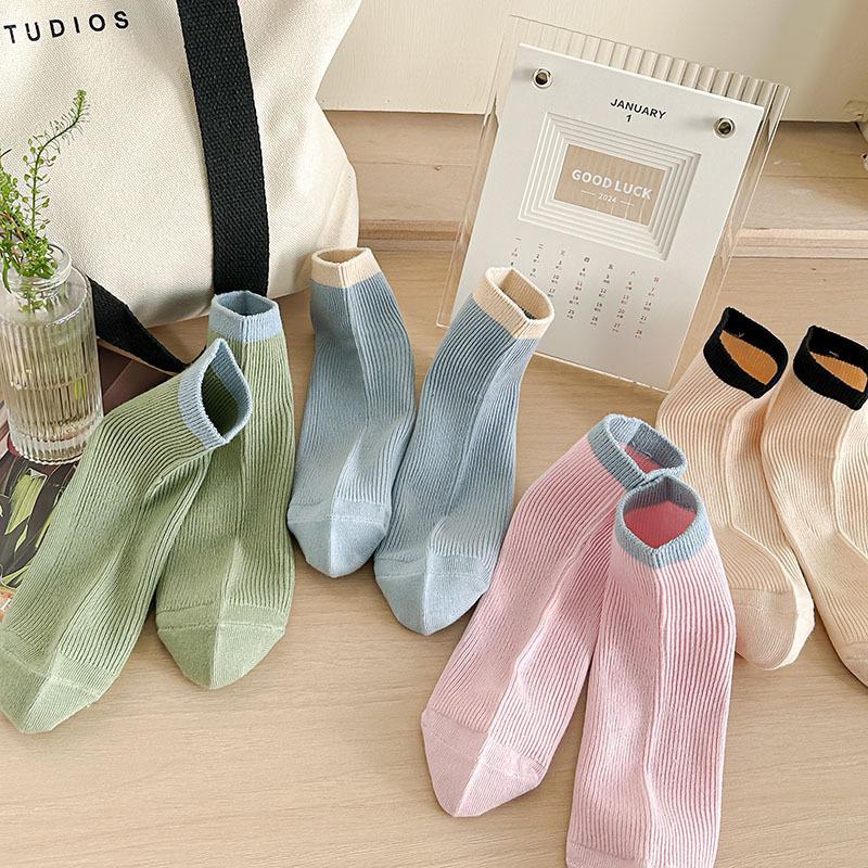 Женские весенне-летние новые стильные трендовые носки из хлопка с удобной посадкой, с вертикальной двойной иглой, цветные, короткие