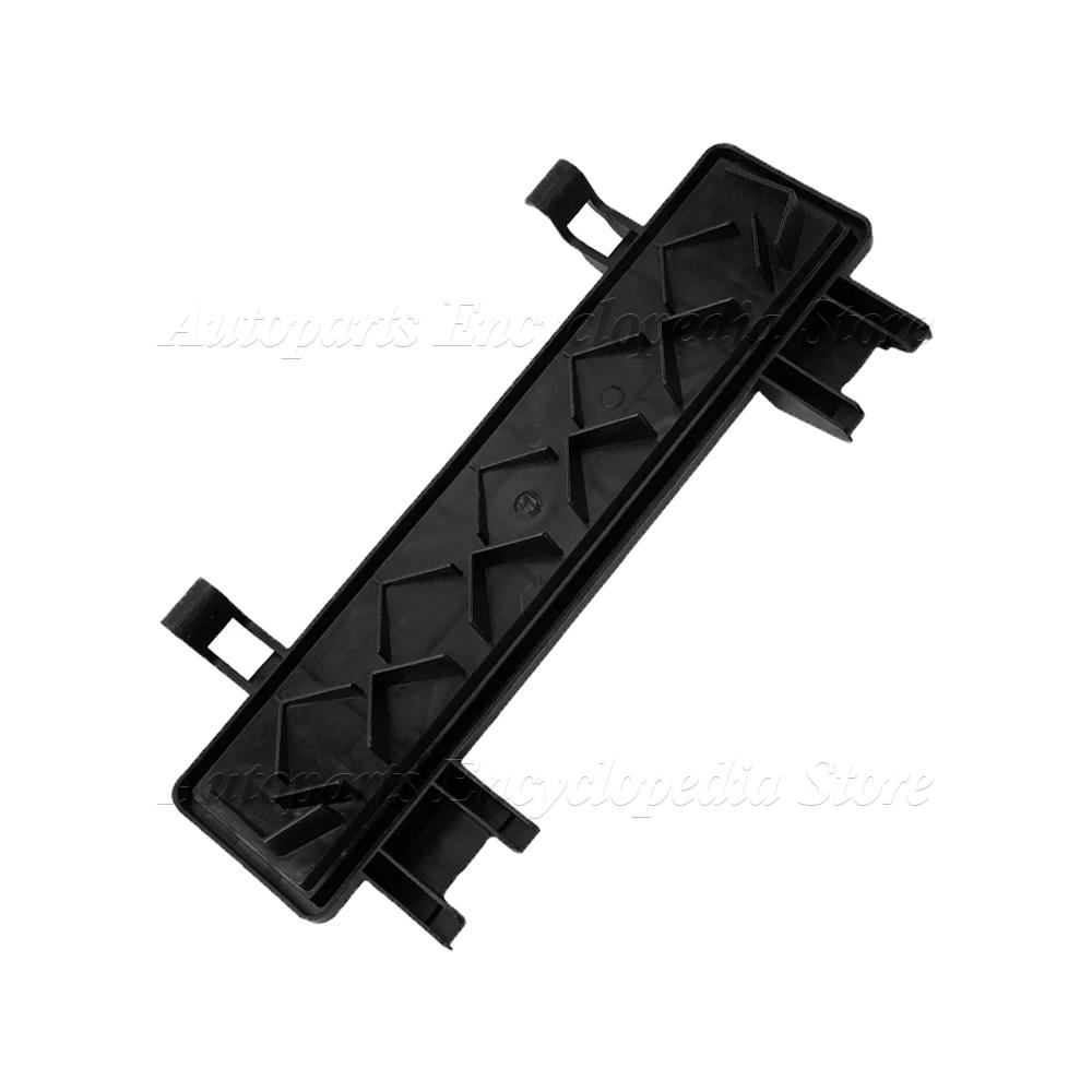 A2468300142 Auto Air Conditioning Filter Cover Cap For Mercedes Benz GLA X156 CLA W117 W176 W242 W246 A180 A200 A45 B200