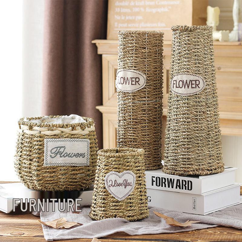 Handheld Flower Basket for Fresh & Dried Flowers, Woven with Willow, Rattan & Straw - Perfect for Flower Arrangement or Picnic