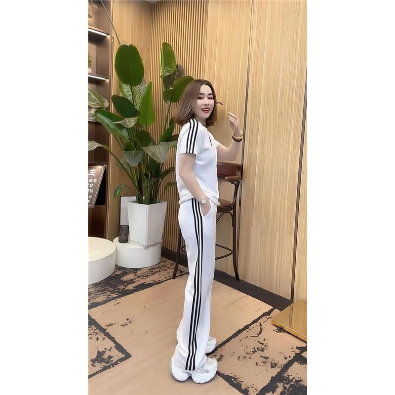 Women Striped Tracksuit 2 Piece Outfit V Neck Short Sleeve Top Wide Leg Pants Set Casual Loose Sport Suit Middle Age Mom Daily Wear