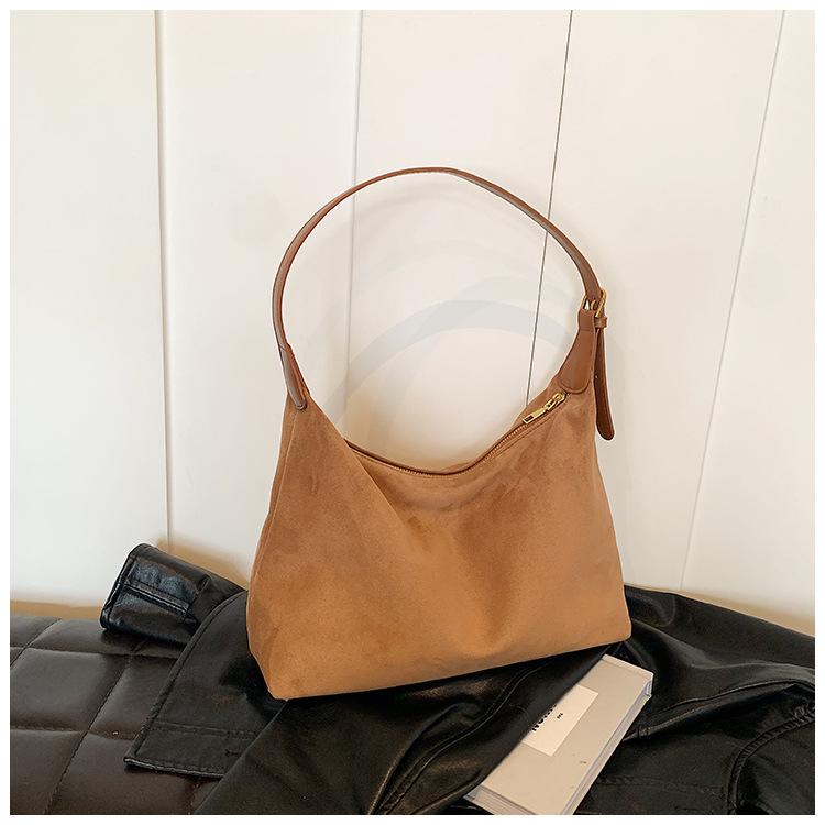 2024 осень и зима новая матовая мода простая универсальная ленивая повседневная сумка-мессенджер через плечо женская