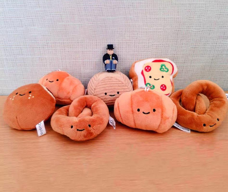 Qualia capsule toys cute plush round eyes bean paste curry rye bread roll toast Pretzel BC stuffed bag pendant gift figures