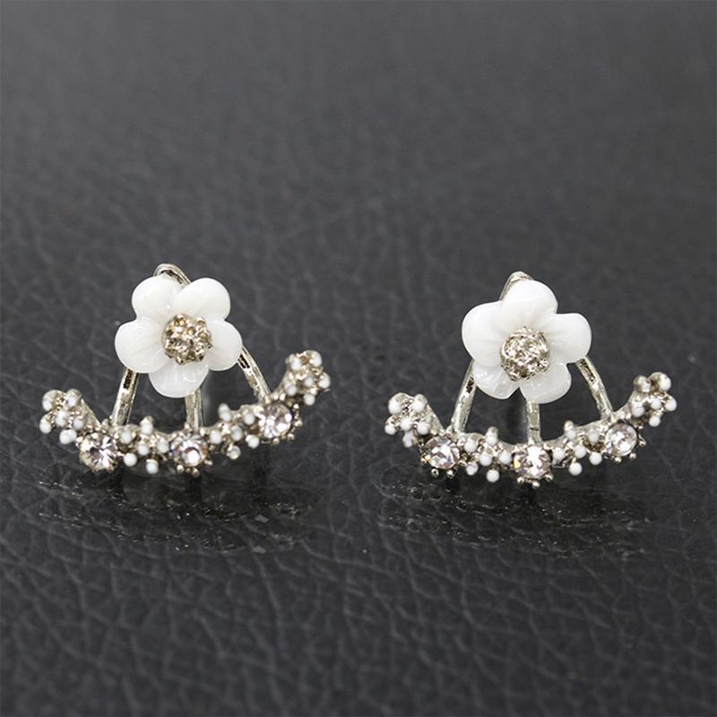 Daisy Alloy Earrings With Embedded Rhinestones For Women And Men