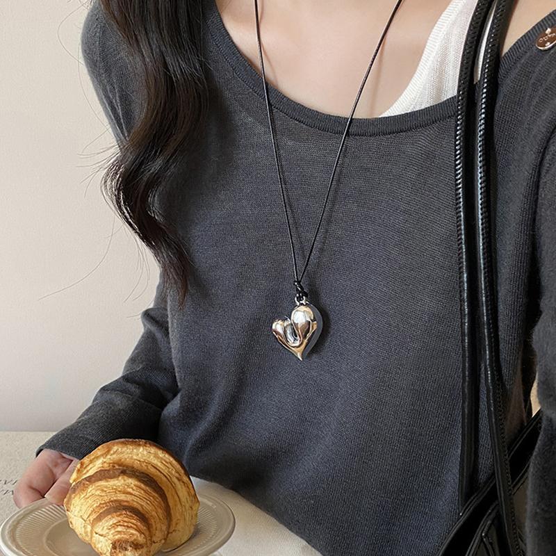 Irregular Heart Pendant Necklace For Women Girls Sweet Adjustable Pull-Out Sweater Chain Jewelry Accessories Gifts