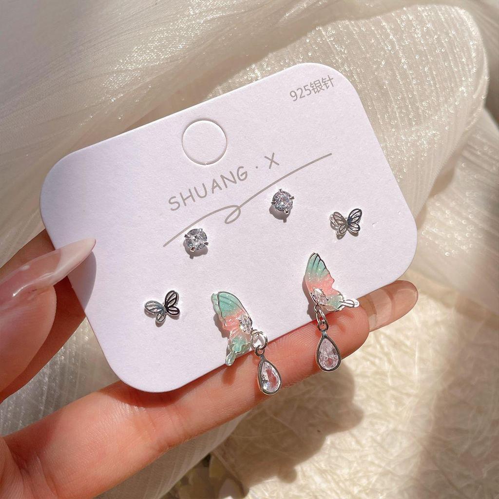 Серьги-бабочки с фиолетовым градиентом: Элегантные серебряные серьги-иглы для женщин со свежим, милым и сказочным очарованием