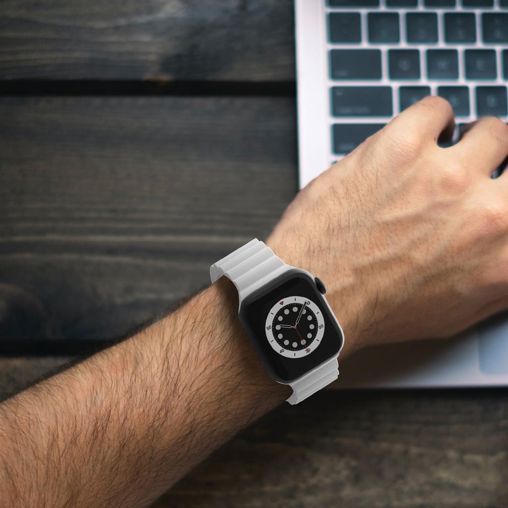 Силиконовый ремешок для Apple Watch, ремешок для часов 44 мм, 45 мм, 42 мм iWatch 40 мм, 38 мм, 41 мм, ремешок для часов Correa, браслет, Apple Watch Serie 7, 3, 5, 6 se