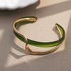 Luxurious European & American Resin Wave Bracelet: Niche Trend for Women
