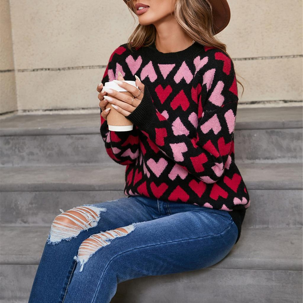 Women's Casual Fashion Round Neck Heart Sweater Knitted Bottoming Shirt