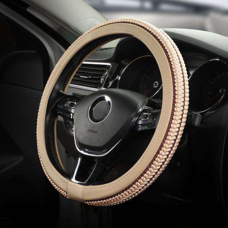 Универсальный чехол на руль автомобиля из искусственного шелка для всех четырех сезонов, впитывающий пот и удобный.