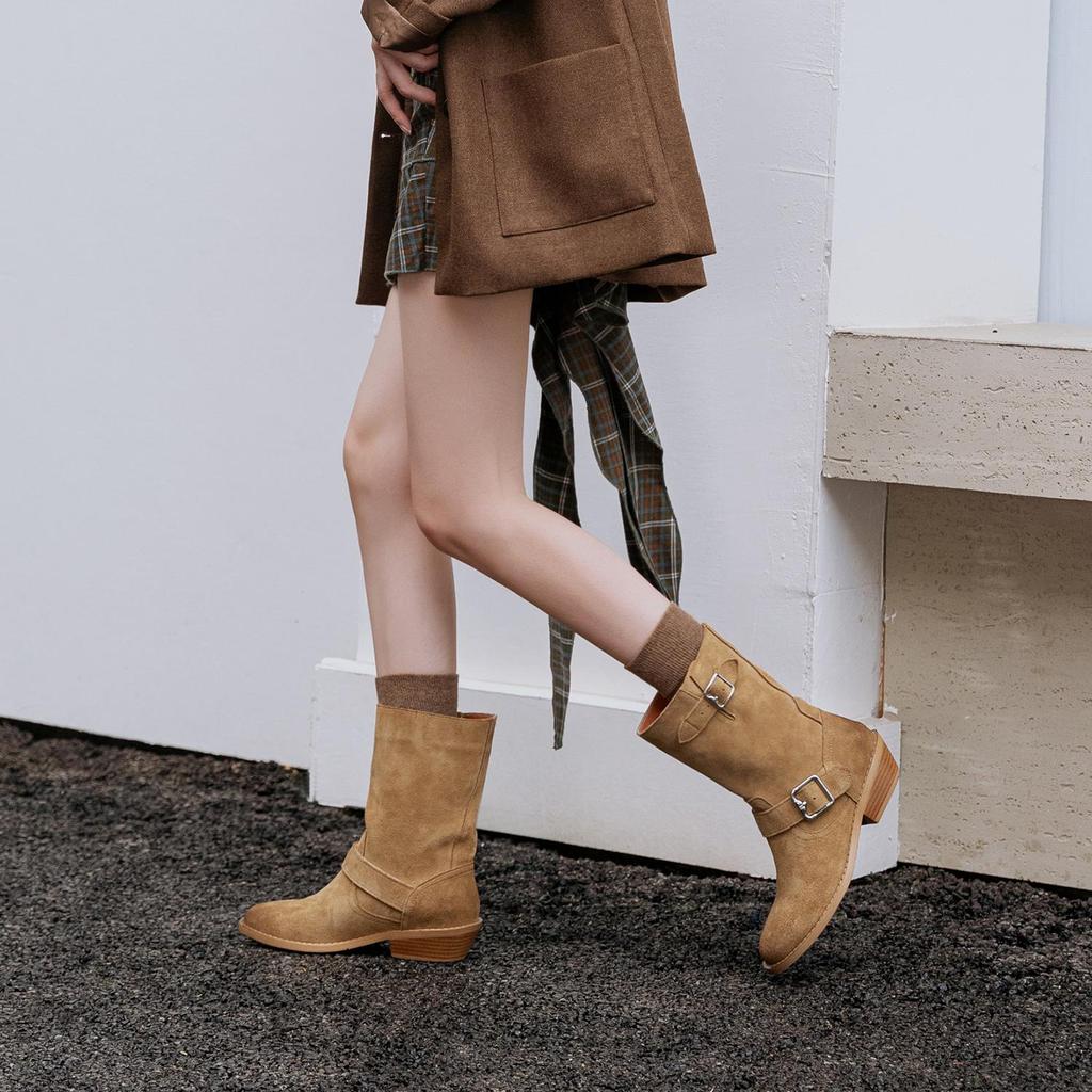 Krazing Pot Осенне-зимняя обувь из коровьей замши и нубука, модные ботинки с круглым носком, сохраняющие тепло, на среднем каблуке, с пряжкой на ремне, с отделкой до середины голени