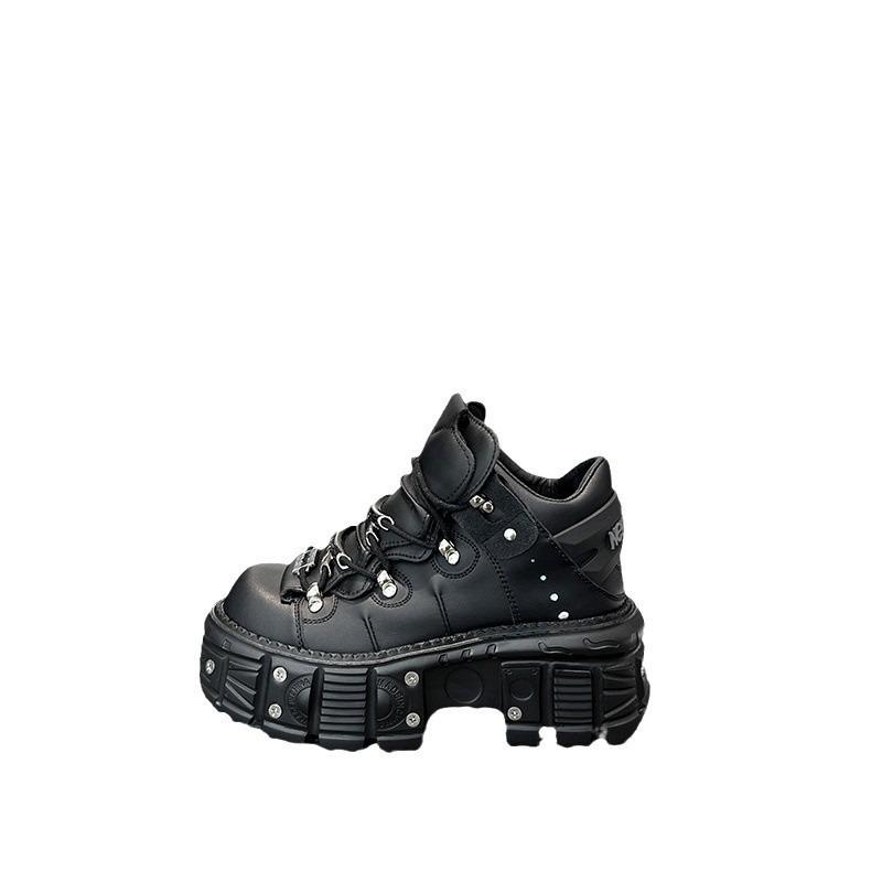 Men's Trendy Retro Spanish Leather Motorcycle Boots with Thick-Sole Platform and Metal Rivets.