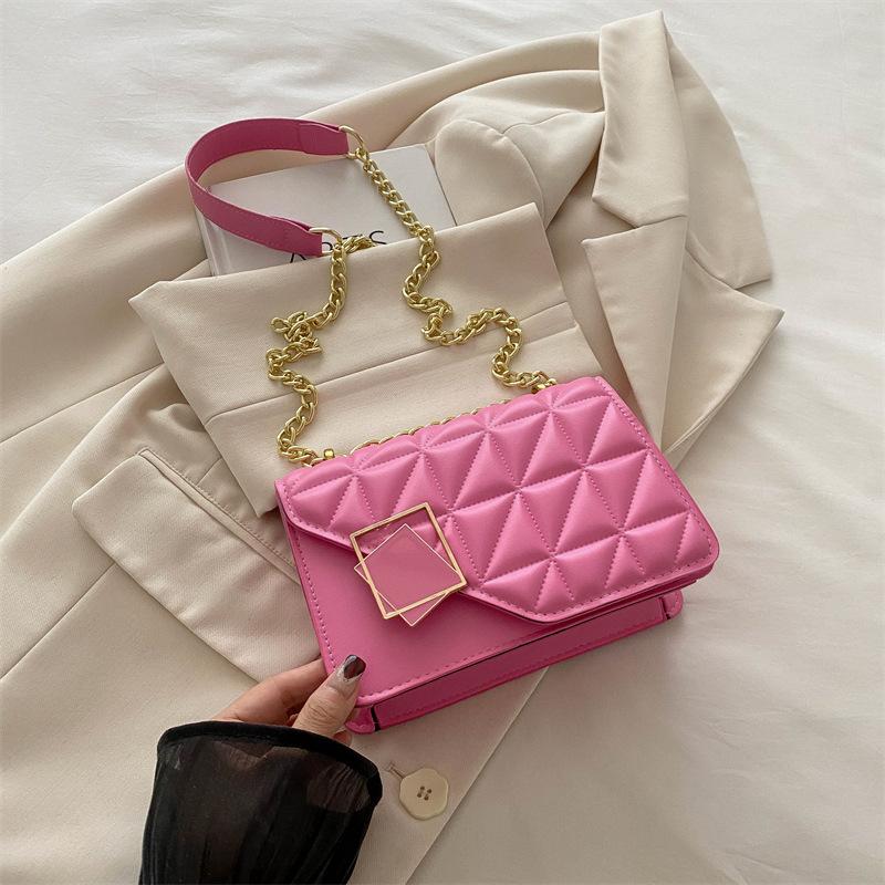 Маленькая квадратная сумка на цепочке с бриллиантами высокой ценности женская 2025 осень новая модная универсальная нишевого дизайна на плечо/кроссбоди