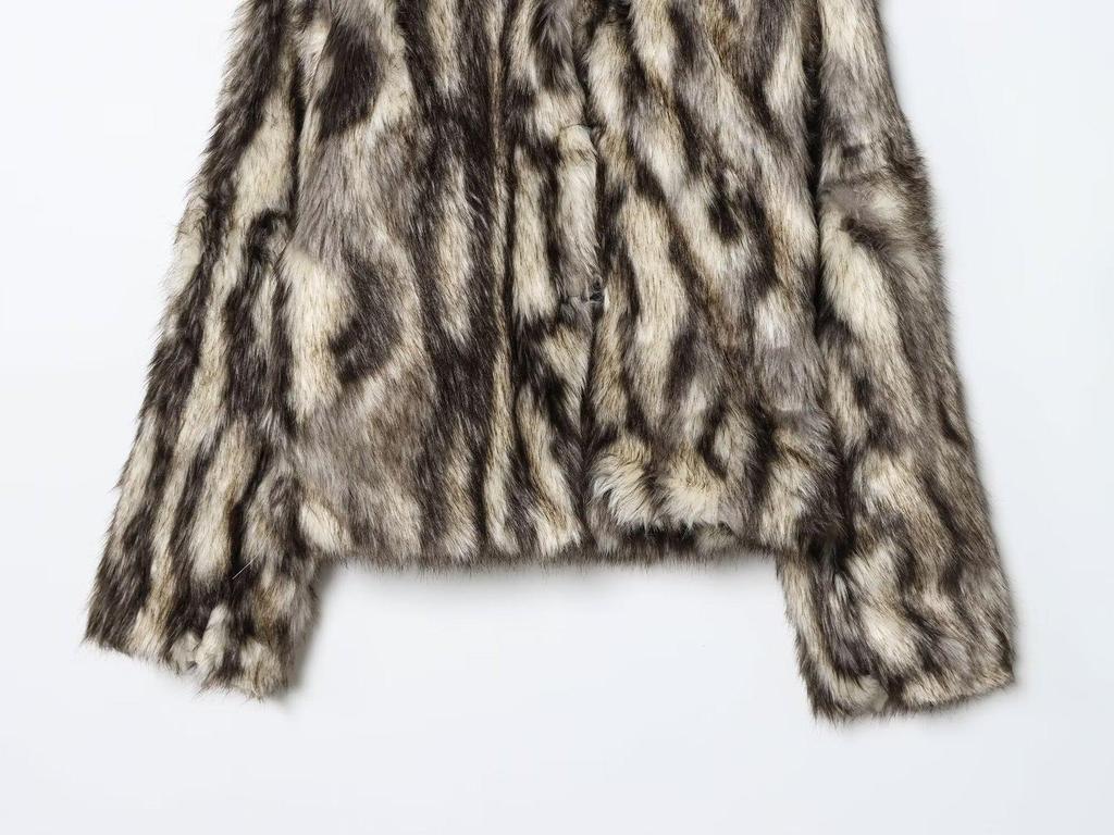 2025 Осень/Зима Универсальное пальто из искусственного меха в уличном стиле 4360/041