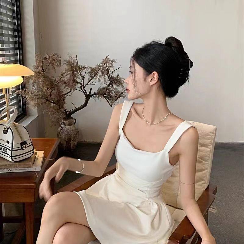 Шикарное черное платье с подтяжками в стиле Хепберн — коллекция Лето 2024