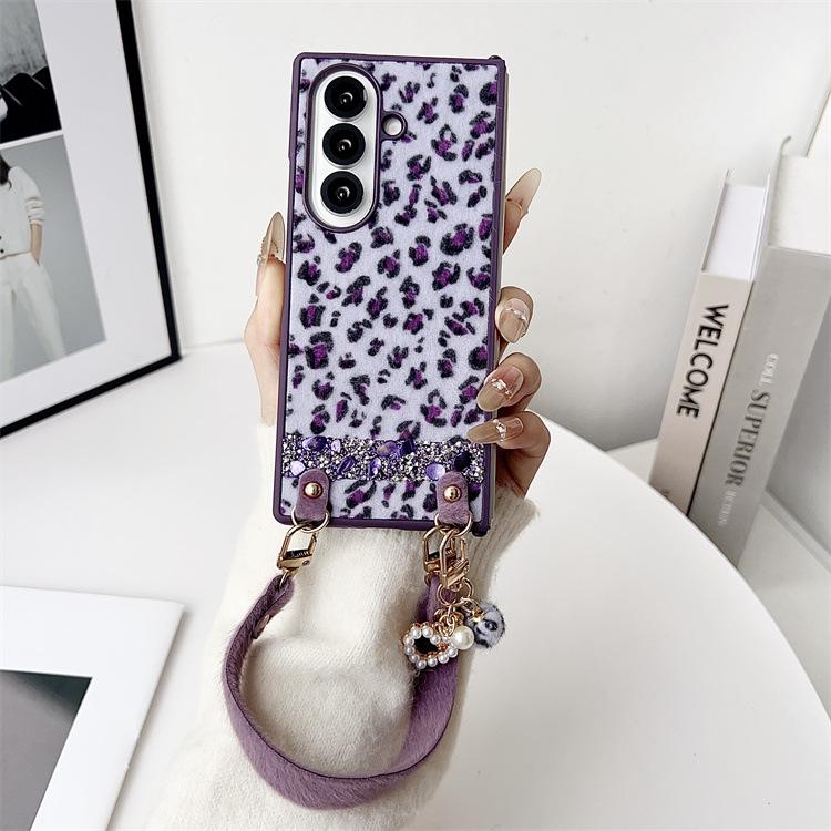 Применимо к Samsung ZFold7 складной чехол для мобильного телефона с принтом леопарда и вставками, любовь, плюшевый, портативный, ZFold6, противоударный защитный чехол