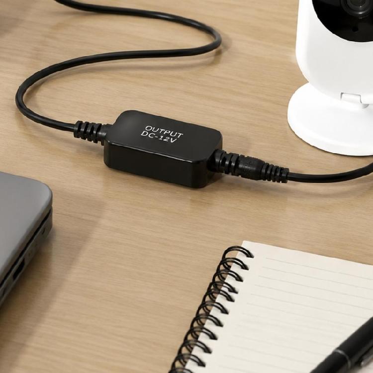 Кабель-адаптер питания USB 5 В в 12 В с черной ПВХ оболочкой и встроенным модулем для совместимого маломощного электронного оборудования