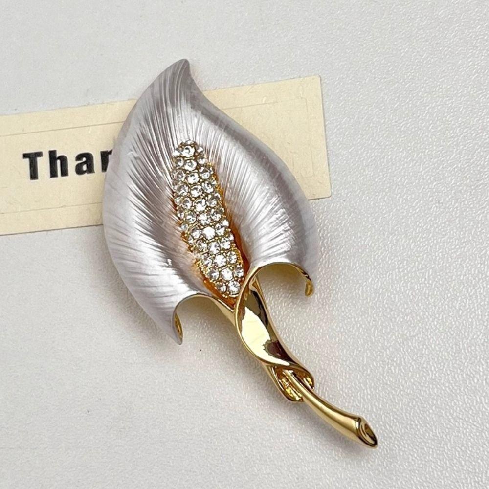 Jewelry Accessories Metal Flower Brooches Minority Design Women Brooch  Decoration
